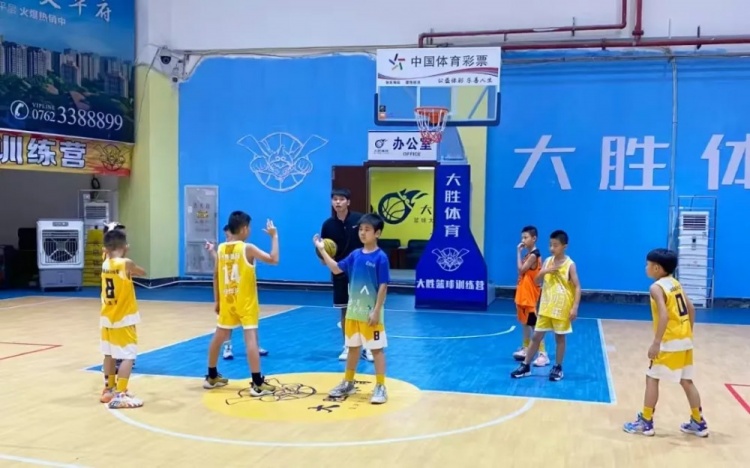 廣東河源體彩少兒籃球培訓(xùn)班：結(jié)營不散場，夢想正啟航