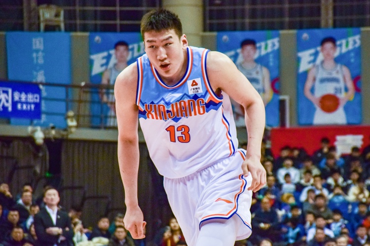 高效輸出！李炎哲半場7中5拿到12分2板1助1斷2帽