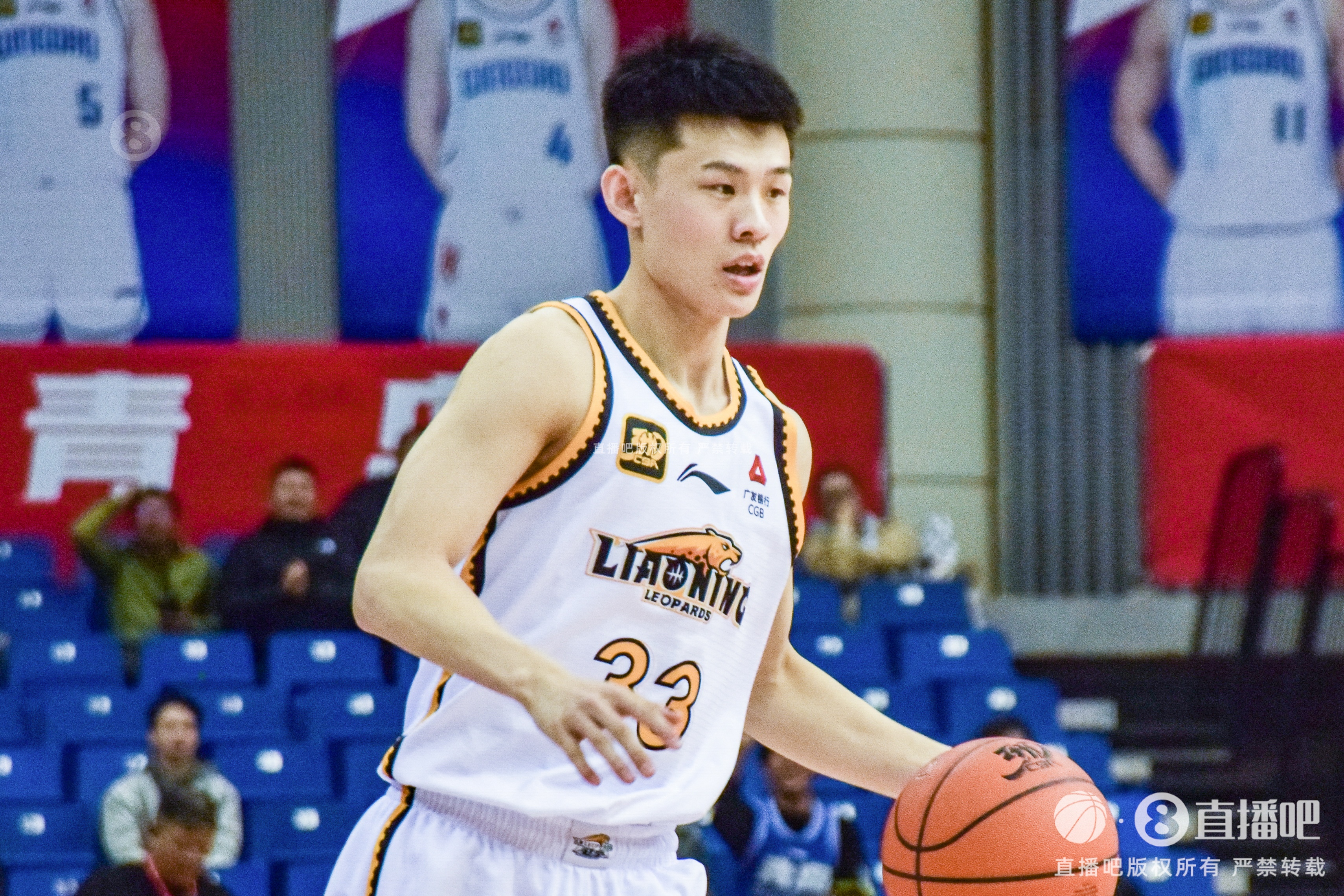 太準(zhǔn)了！王嵐嵚半場4記三分球拿下12分2板2助1斷