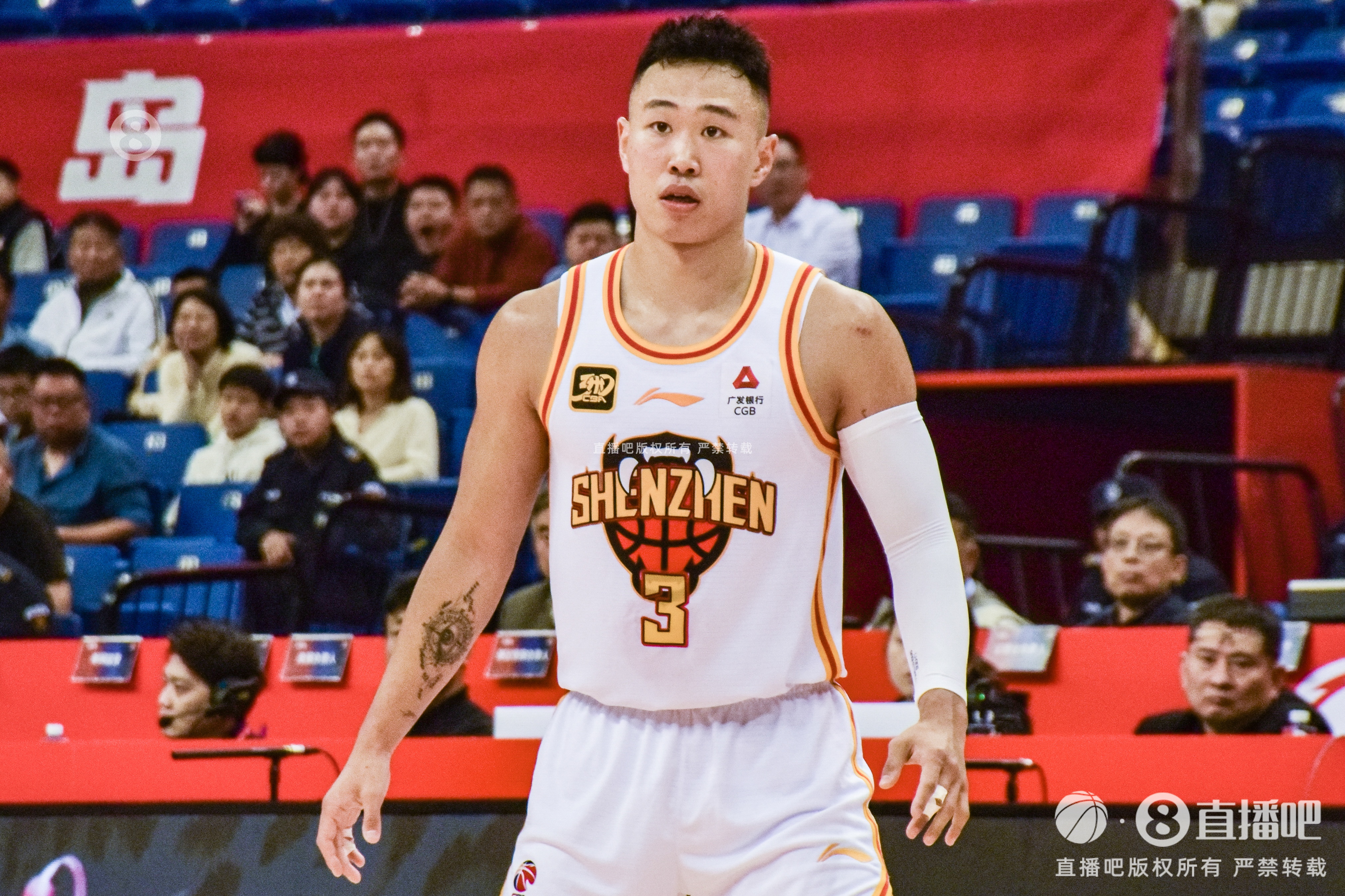 效率太低！賀希寧21中6拿到20分7板3助 4失誤&正負(fù)值-16