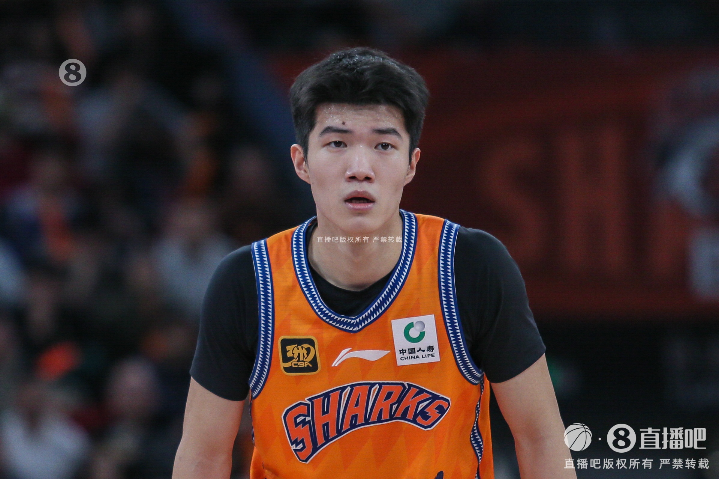 率先發(fā)力！偰李永煒首節(jié)5中4拿到11分 三分4中3