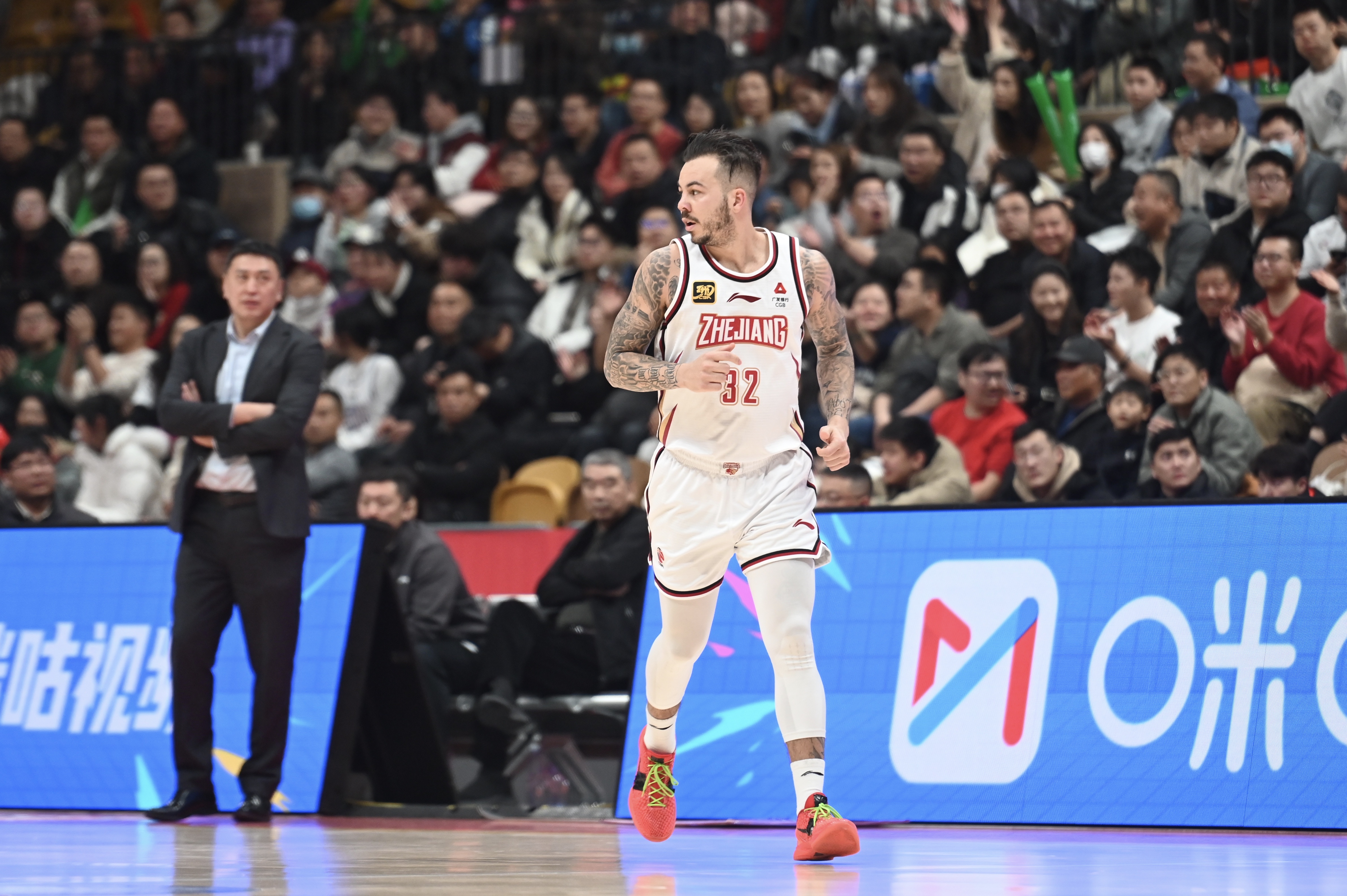 得分爆炸力！約克23中13得34分2板8助4斷 三分11中6
