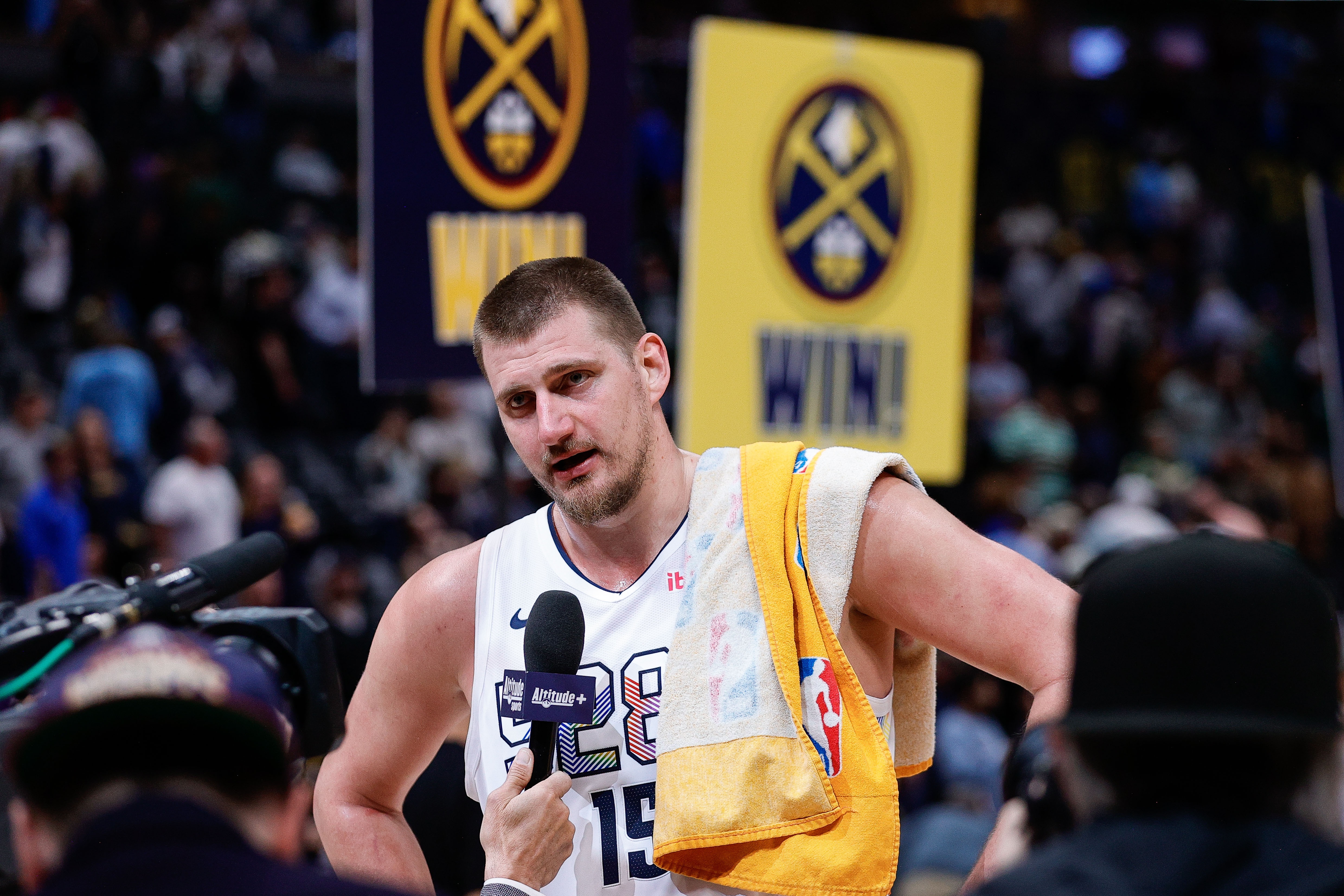 魔術師：約基奇絕妙傳球讓我想當年 他和字母哥是NBA現(xiàn)役最強